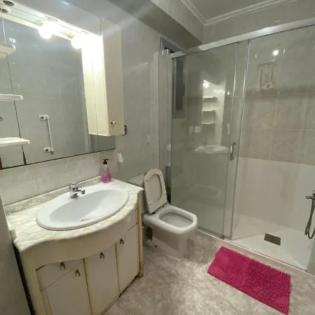 Flat Family Near Garden Center And Metro Апартаменты Валенсия